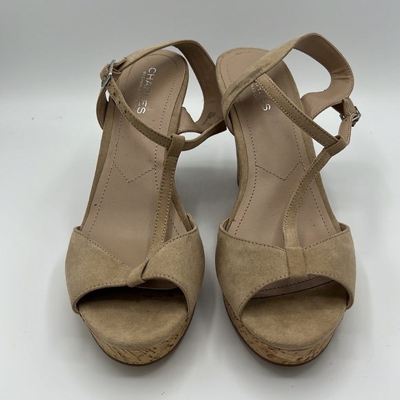 CHARLES BY CHARLES DAVID BEIGE 10M WEDGE HEELS - Picture 7 of 10